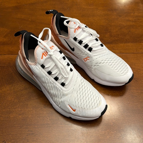 Nike Shoes - Nike Air Max 270, gently used!